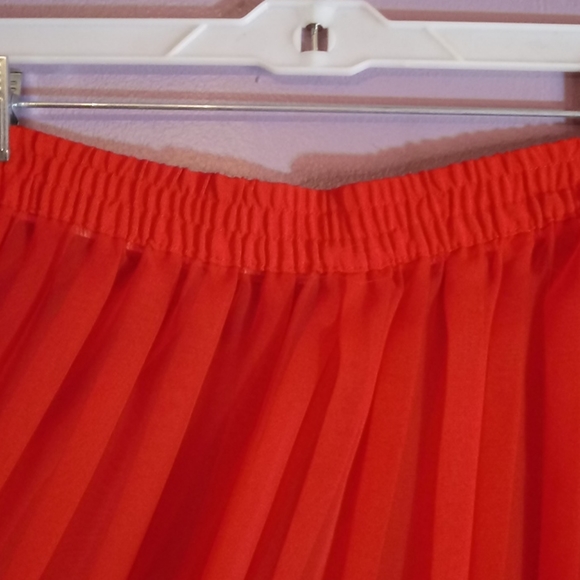 In Moda  Pants Set - Picture 2 of 5